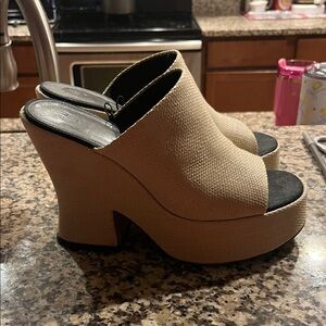H&M Cream Platform Mules